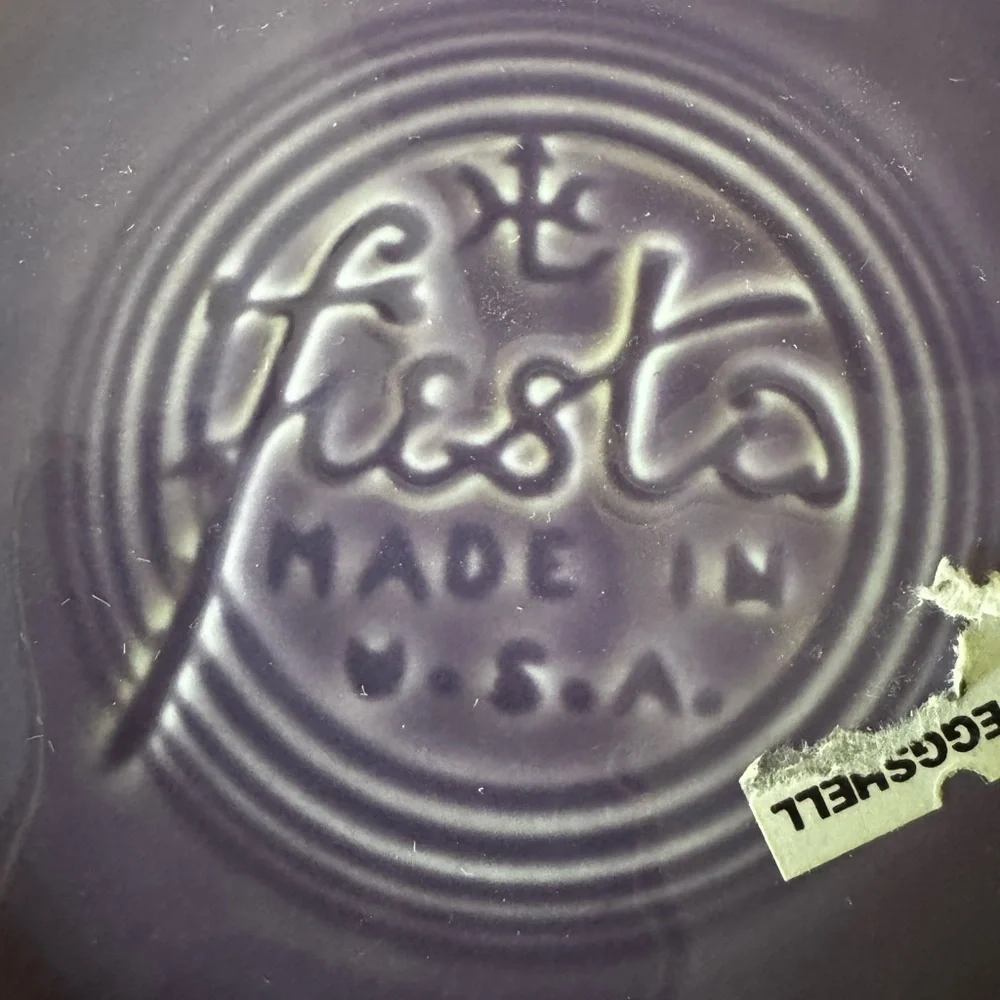 Vintage Fiesta Lilac Serving Bowl - Picture 5 of 7